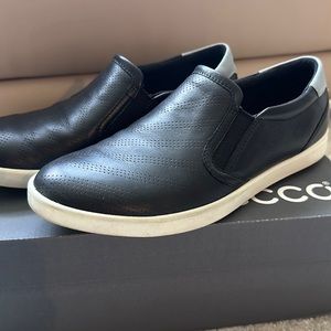 Ecco Aimee Black Arona Slip-ons